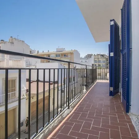 Yourhouse Port Hotel